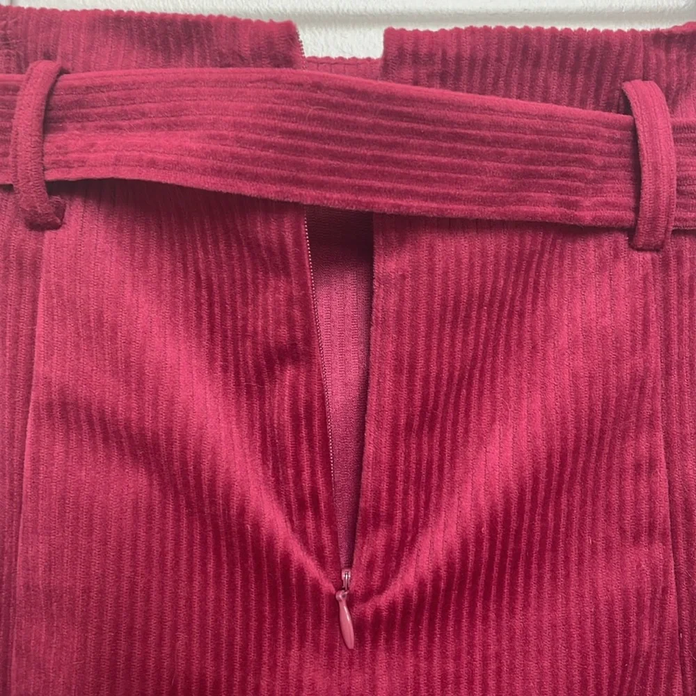 SUGAR + LIPS Mini Corduroy Skirt Burgundy Size S